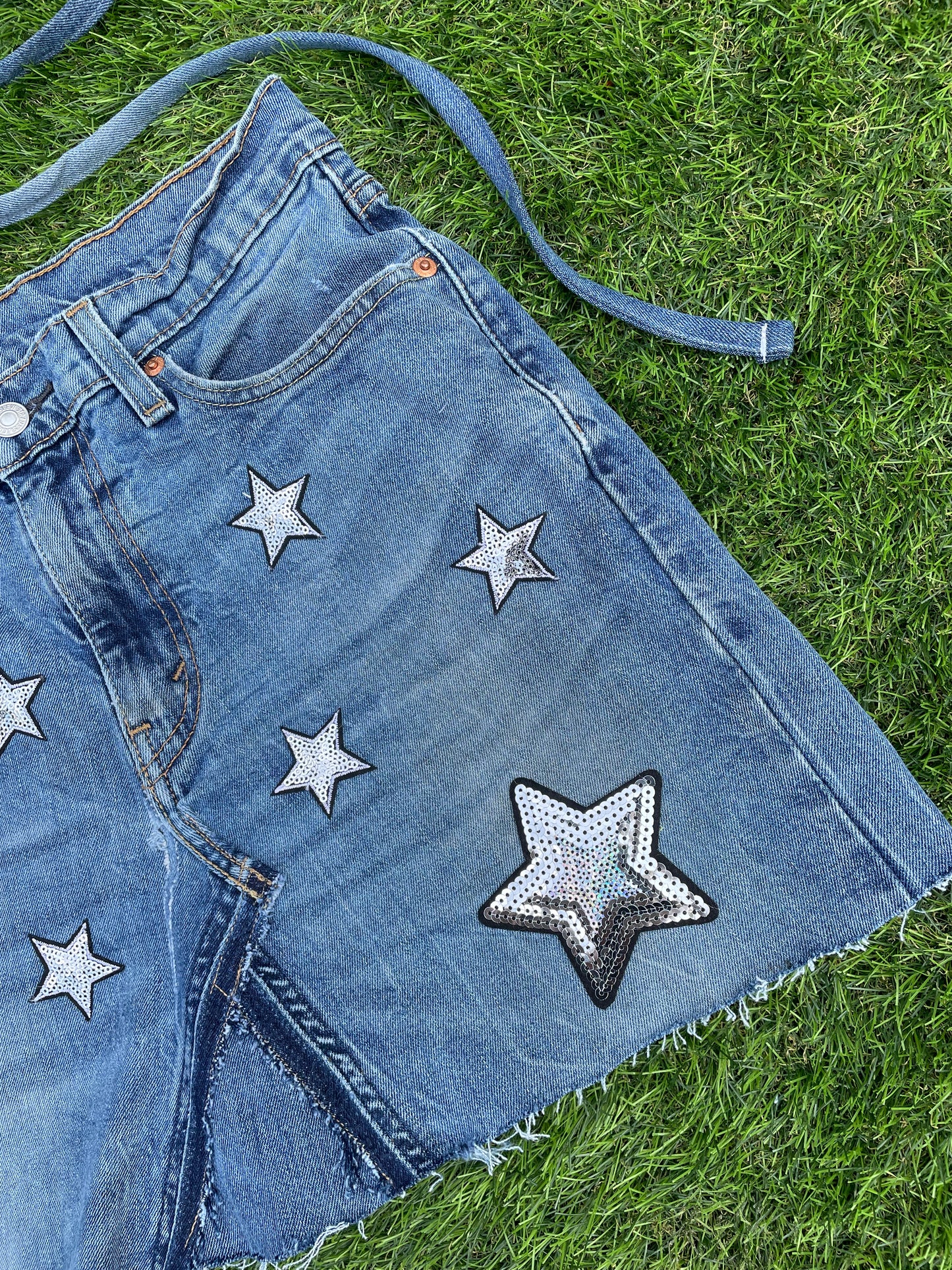 Reworked Levi’s jeans 2 piece sequin star outfit mid wash blue - size uk 10 (M)